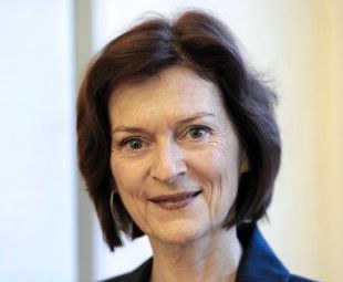 巴黎HEC Mireille  Faugère 教授
